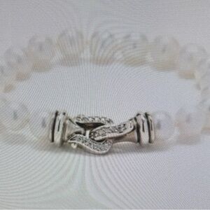 David Yurman White Pearl Bracelet with Silver Clasp & Pave Diamonds